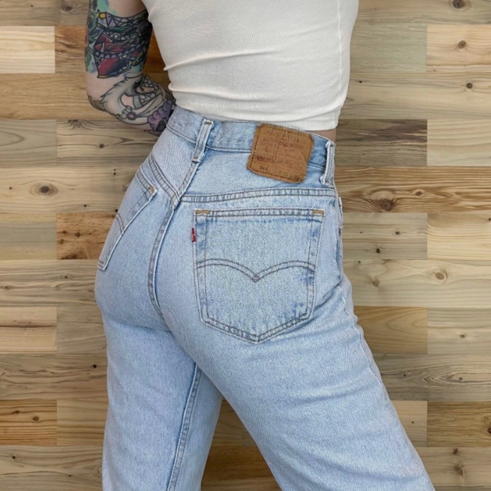 Vintage Levi’s 550 size 3 Medium